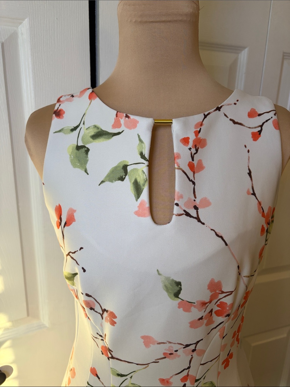 Gabby Skye White Midi Dress with Coral Floral Print size 4 swing style skirt - Picture 3 of 10